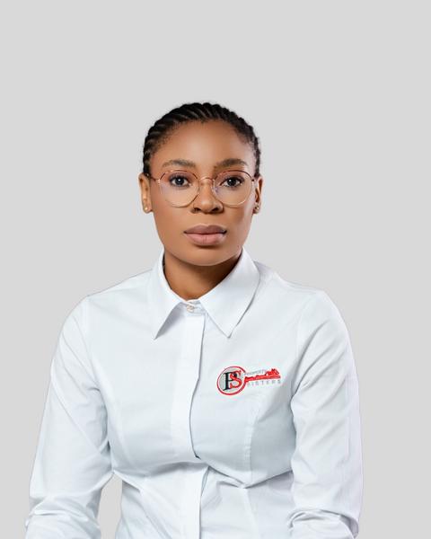 Itumeleng Ramalatso, estate agent