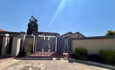 House For Sale in Naturena, Johannesburg